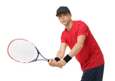 Beyaz arka planda tenis raketi olan bir adam.