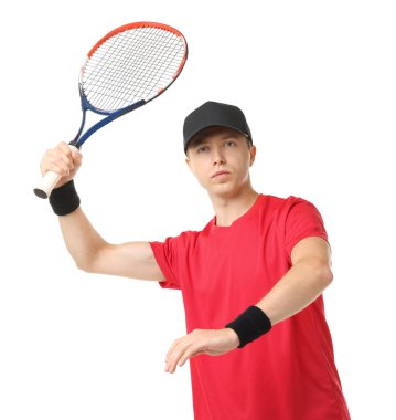 Beyaz arka planda tenis raketi olan bir adam.