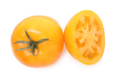 Sarı domateslerin tamamı beyaz, üst görünümde.