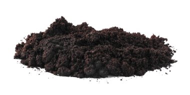 Beyazlar üzerinde izole edilmiş taze toprak yığını