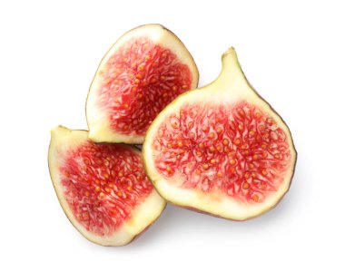 Olgun incir parçaları beyazda izole edilmiş.