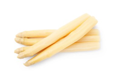 Turşulu kuşkonmaz mızrakları beyaz, üst görünümde izole edilmiş.