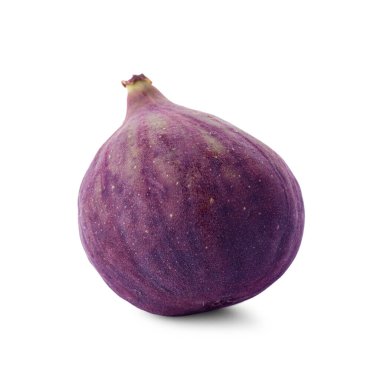 Taze olgun bir incir beyazda izole edilmiş