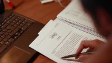 Öğrenci arama bilgileri yazılı notları