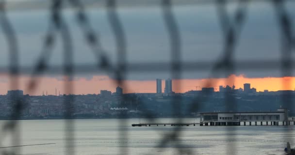 Mooie Gouden Zonsondergang Zee Met Golven — Stockvideo