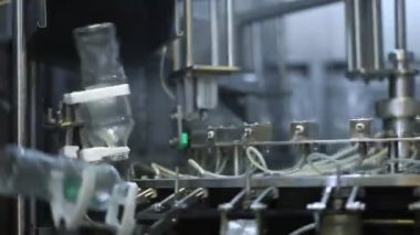 Cam şişe üretim hattı Makinası