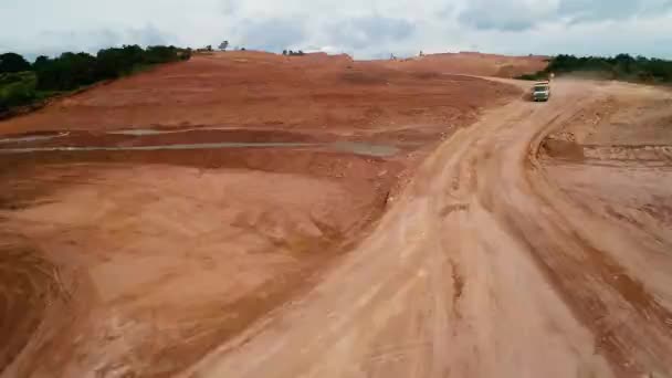 Industrial Truck Flight Drone Sand Quarry Heavy Machinery — Αρχείο Βίντεο