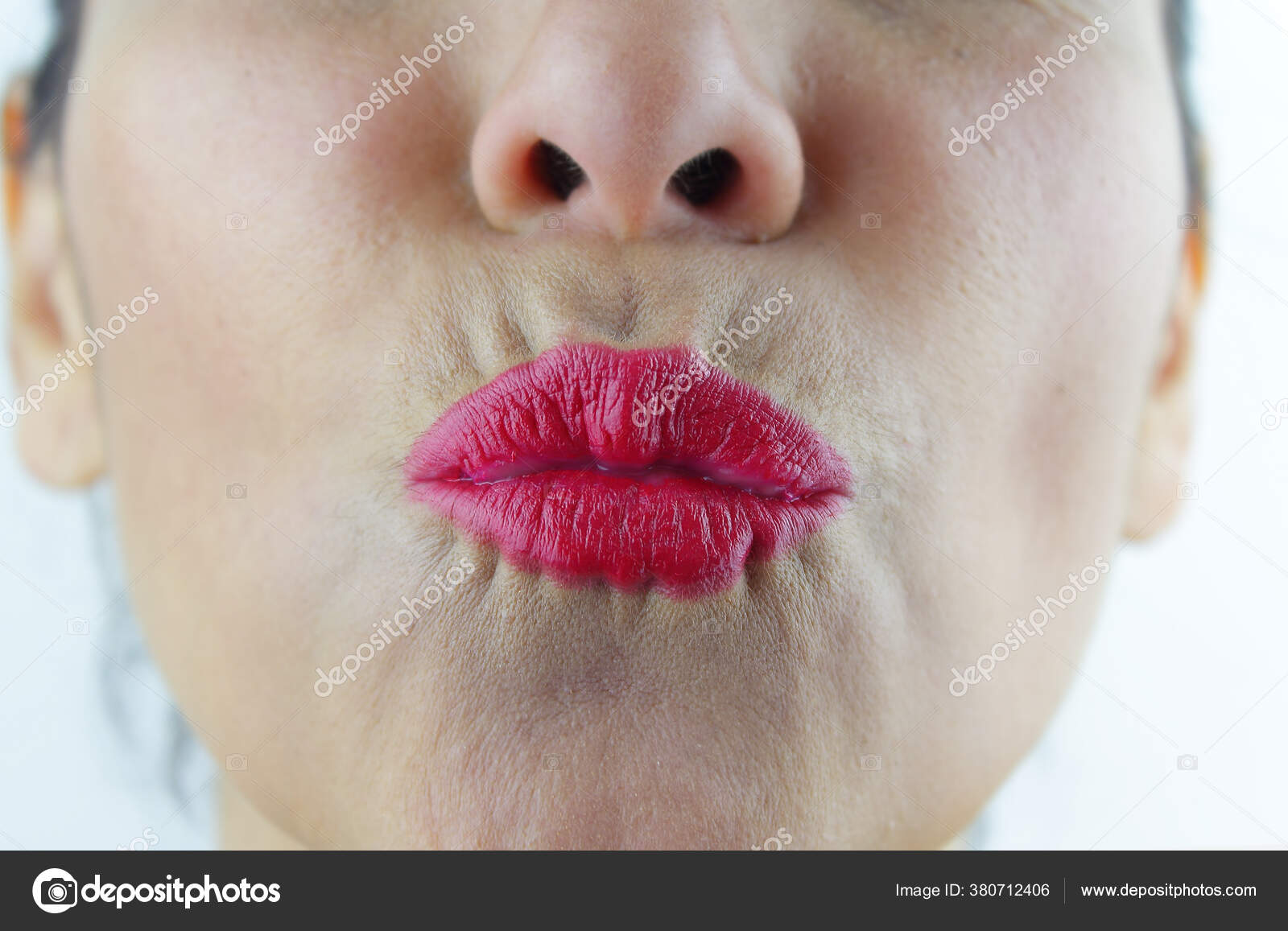 Stockfotos Verzog Lippen Bilder Stockfotografie Verzog Lippen Lizenzfreie Fotos Depositphotos