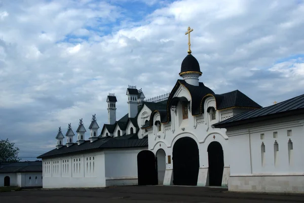 圣米夏埃尔大天使教堂 Michael Archangel Church 是莫斯科Ramenskoye地区的一个东正教教堂 其信仰与之相同 — 图库照片