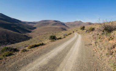 dağlar Eastern Cape, Güney Afrika çöl uzanan içinde yer yol