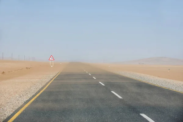 Sandsturm Auf Asphaltstraße Bei Luderitz Namibia — Stockfoto