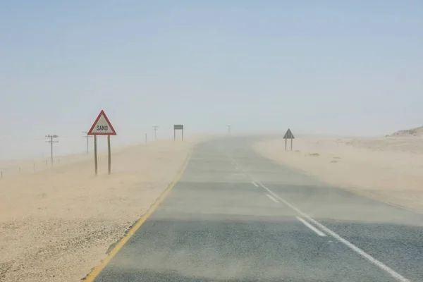 Sandsturm Auf Asphaltstraße Bei Luderitz Namibia — Stockfoto