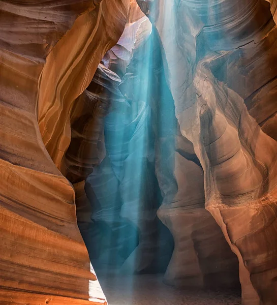 Vista Raios Sol Dentro Antelope Canyon — Fotografia de Stock