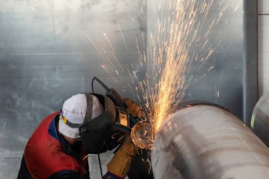 Mekanize kalın cidarlı paslanmaz çelik boru kaynak denetimi örneğinin kök yüzeyi Temizleme