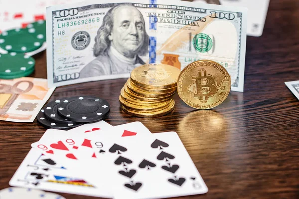 Attributes Gambling Wooden Table Money Cards Playing Chips Bitcoins — Stock Photo, Image