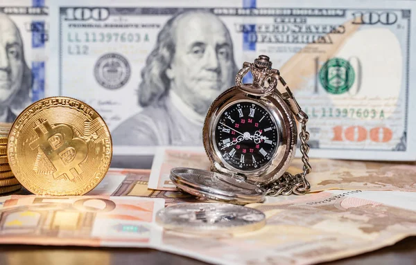 Pocket Watches Dollars Euros Bitcoins Lie Wooden Table — Stock Photo, Image