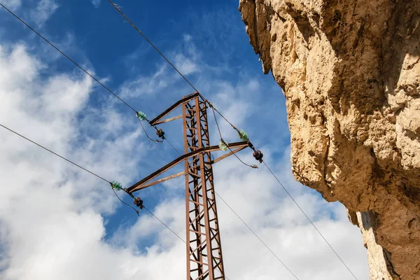 Poles Power Line Laid Mountainous Area High Altitude Mountain Slopes — Stock Photo, Image