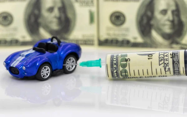 Koncepce: stoupající ceny pohonných hmot a benzínu u vozidel s palivovým vozidlem — Stock fotografie
