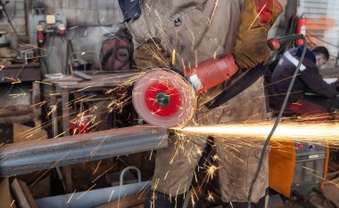 Mekanize kesme Mach yoluyla metal haddeleme kesme