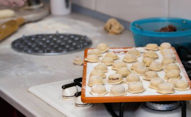 evde köfte pişirme