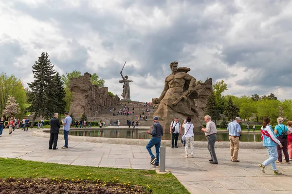 Monumento Patria su Mamaev Kurgan — Foto Stock