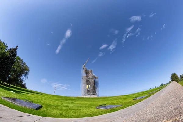 Monument de reconstruction "Patrie" sur Mamaev Kurgan. Le statut — Photo