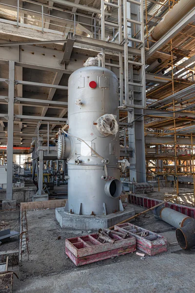 Installation of new process equipment and pipelines at a new chemical plant