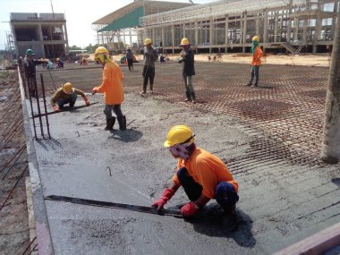 Yeniden oluşturma, bina yüklenici alt. 