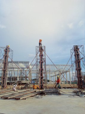 Yeniden oluşturma, bina yüklenici alt. 