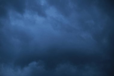 Arka plan için fırtınalı bulutlar.