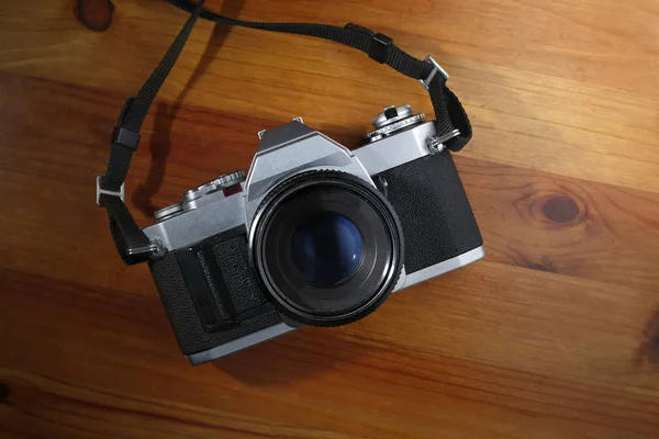 Vintage Camera Oude Houten Tafel — Stockfoto