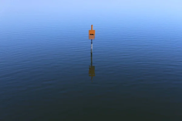 Індикатори рівня води 4 метри . — стокове фото