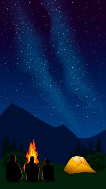 Dağların siluetleri ve Samanyolu 'nun manzarası. Aydınlatılmış turuncu çadır ve ateşin etrafında insan siluetleri olan bir resim. Yürüyüş, pist ve kamp için dikey görüntü. Broşür için şablon