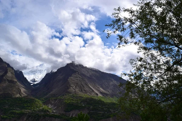 Wolken Het Berglandschap Van Bos Bergketen Natuur Landschap Lagen Berglandschap — Stockfoto