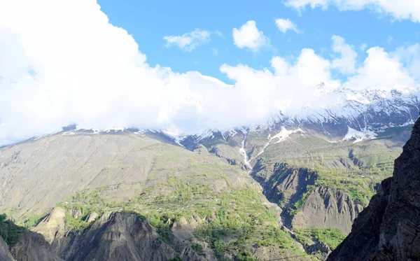 Landschap Van Rocky Mountains Met Sneeuw Piek Bergen Landschap Bewolkte — Stockfoto