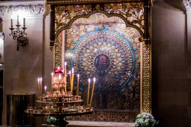 Tapınağın kilise şamdan