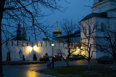 duvarların görünümü gece raif Manastırı