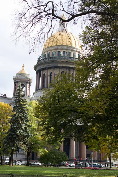 Szent Izsák Katedrális Szentpéterváron — Stock Fotó