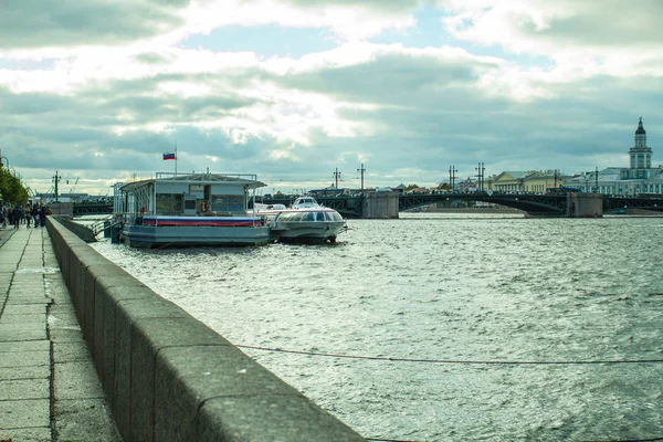 Rivière Neva Petersburg — Photo