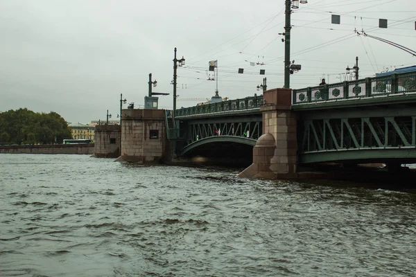 Palatsbron Över Floden Neva Petersburg — Stockfoto