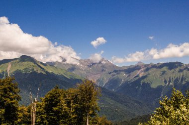 Rosa Khutor, Sochi 'deki Kafkas dağlarının yaz manzaraları