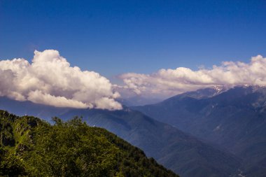 Rosa Khutor, Sochi 'deki Kafkas dağlarının yaz manzaraları