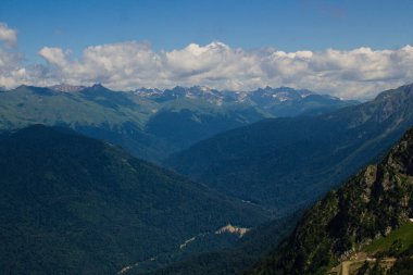 Rosa Khutor, Sochi 'deki Kafkas dağlarının yaz manzaraları