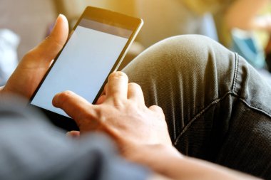 Telefonu kullanarak görüntü kadar kapatın