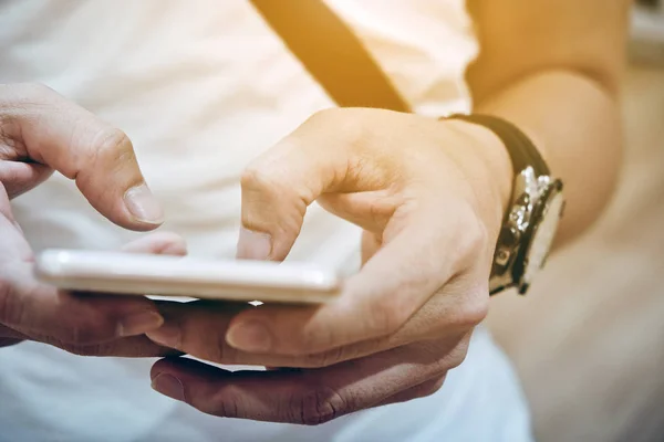 Smartphone Surfing Net — Stock Photo, Image