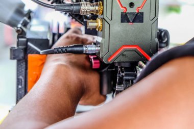 Profesyonel kamera arka plan ile filme