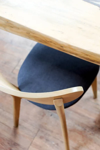 カフェテーブルと椅子の詳細 — ストック写真