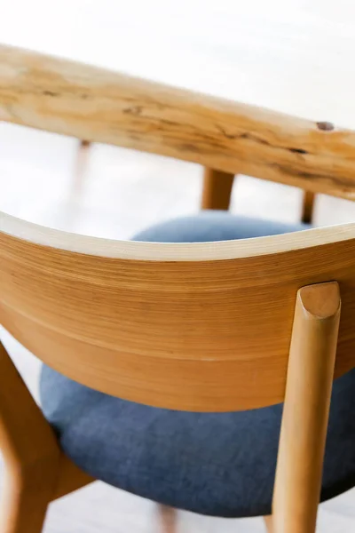 カフェテーブルと椅子の詳細 — ストック写真