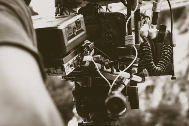 Film endüstrisi. Profesyonel kamera arkaplanı ile çekim