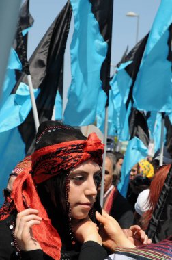 25 Nisan 2010 İstanbulturkey.Protestocular hidroelektrik santrallerine karşı mücadele ediyor.
